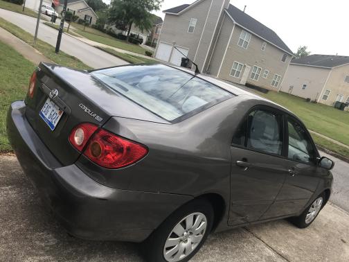 2004 Toyota Corolla LE